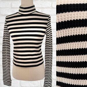 NWT Aerie Size Medium Black White Striped Turtleneck Waffle Knit Long Sleeve Top